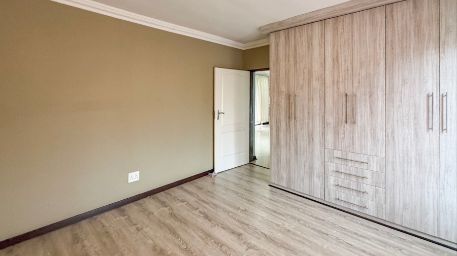 4 Bedroom Property for Sale in Birdwood Estate North West